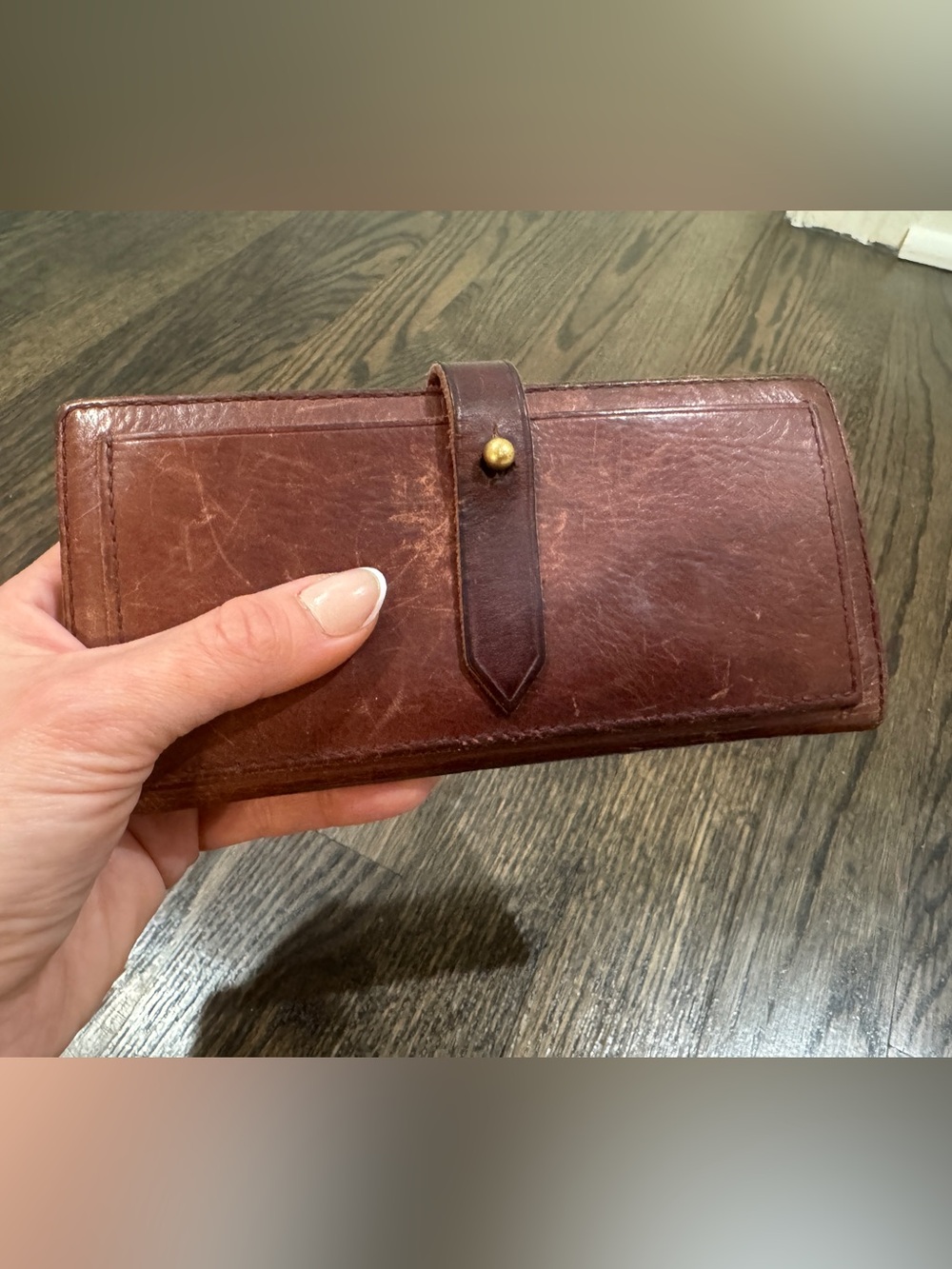 Madewell • The Leather Post Wallet in Dark Cabernet Leather